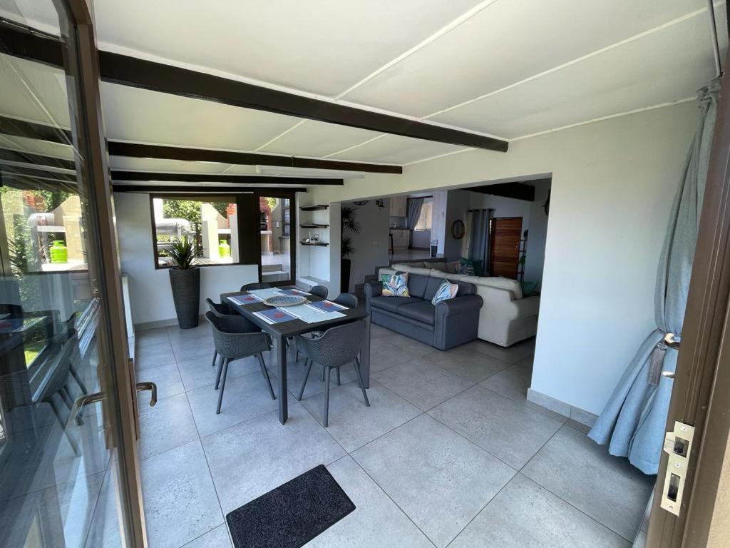 Billfish Apartments Ballito Exterior foto